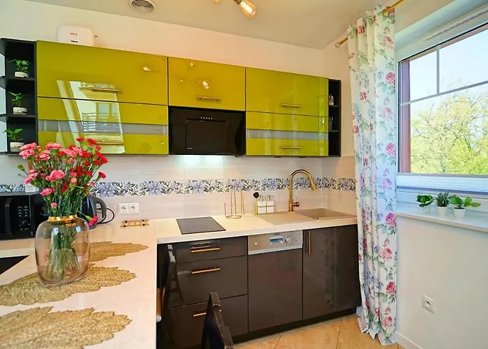 Every Sky Nad Lomnica 1b-6b * كارباش