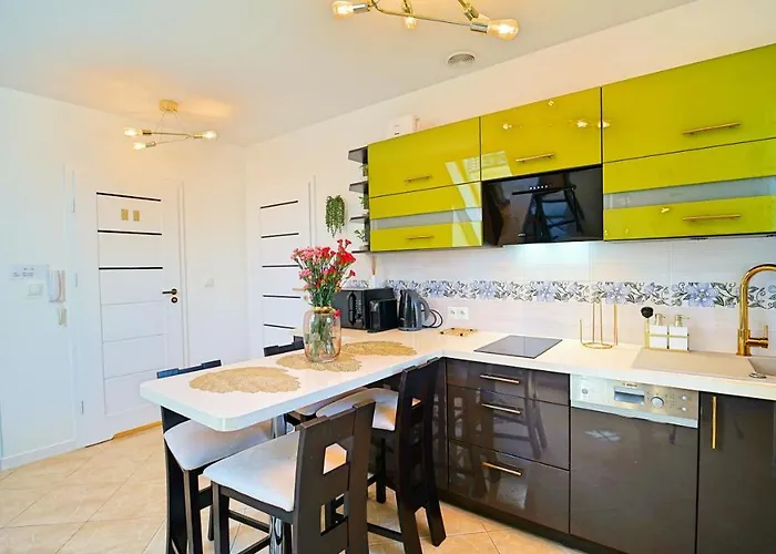 Every Sky Nad Lomnica 1b-6b شقة *